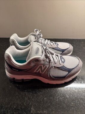 Men's New Balance 2002R size 12